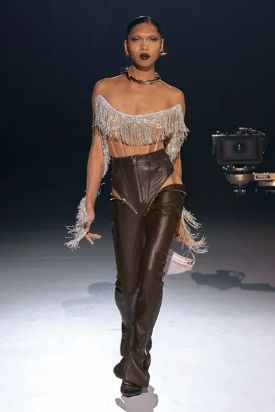 Look 23